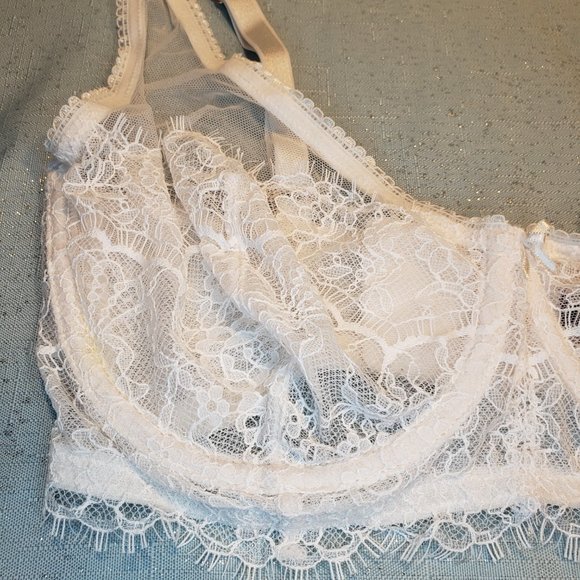 BRAND NEW -32DDD- Victoria's Secret Dream Angels Unlined Plunge Bra egg shell - Picture 3 of 8